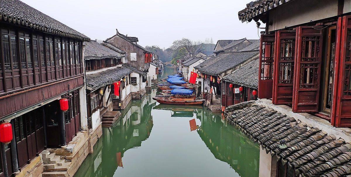 猜灯谜、看杂耍 福建宁德白水洋·鸳鸯溪景区春节期间热闹纷呈